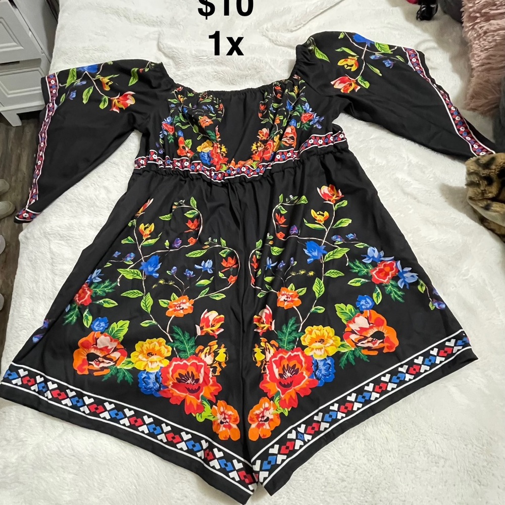 SHEIN Black Floral Casual Short jumper